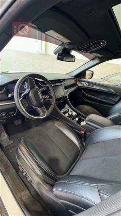 جیپ L گراند شیرۆکی